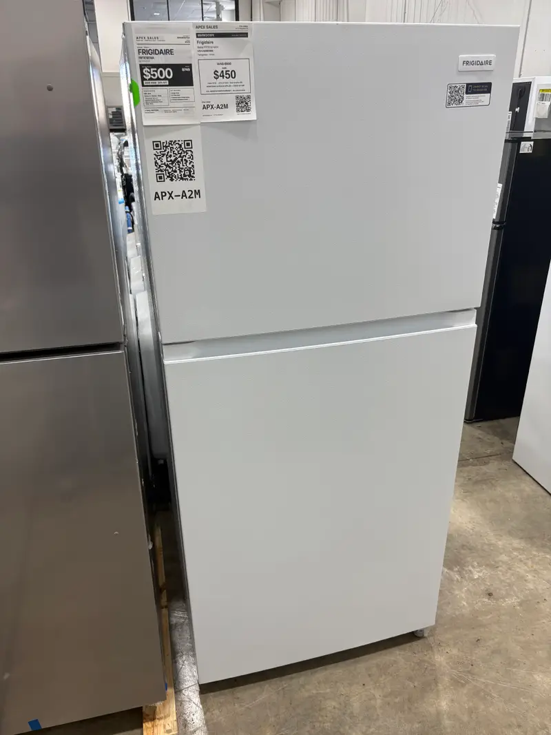 APX-A2M — Frigidaire FRTE1814AW Refrigerator, White, front — Columbia