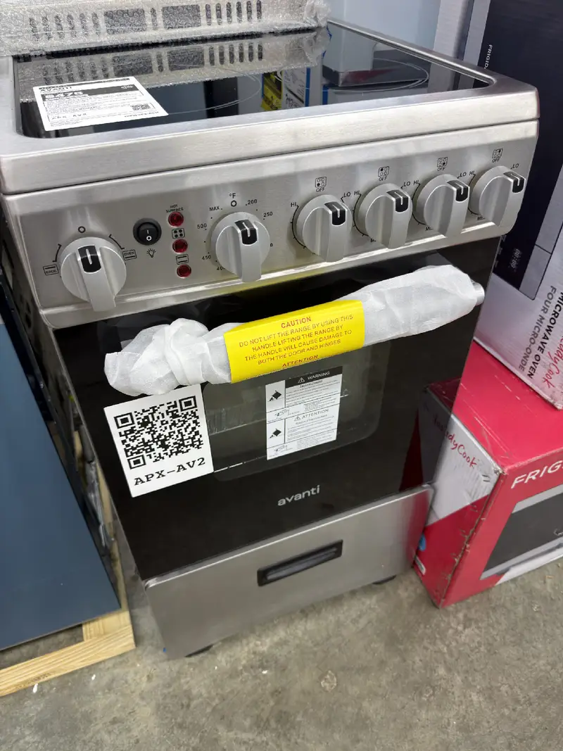 APX-AV2 — Avanti CERU200P3S Electric Range, Stainless Steel, front — Jefferson City