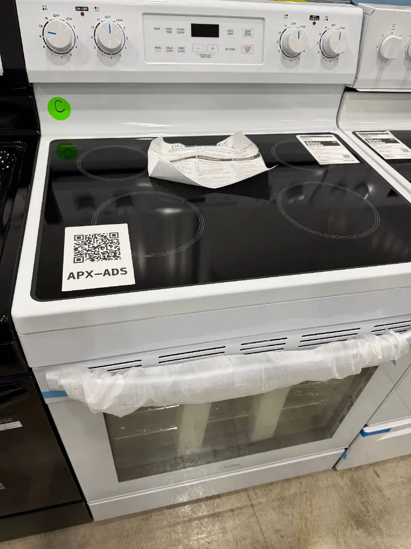 APX-ADS — Midea MER30S3AWW Electric Range, White, front — Columbia