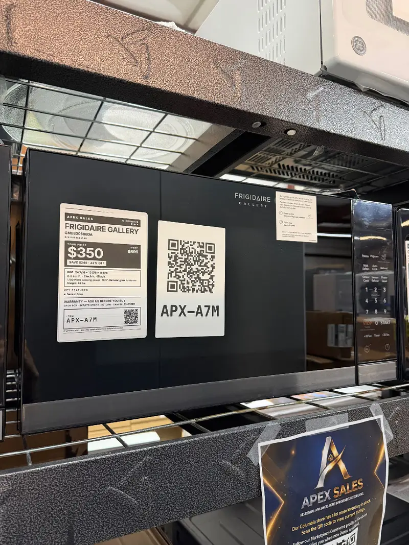 APX-A7M — Frigidaire Gallery GMBS3068BDA Microwave, Black Stainless Steel, front — Jefferson City