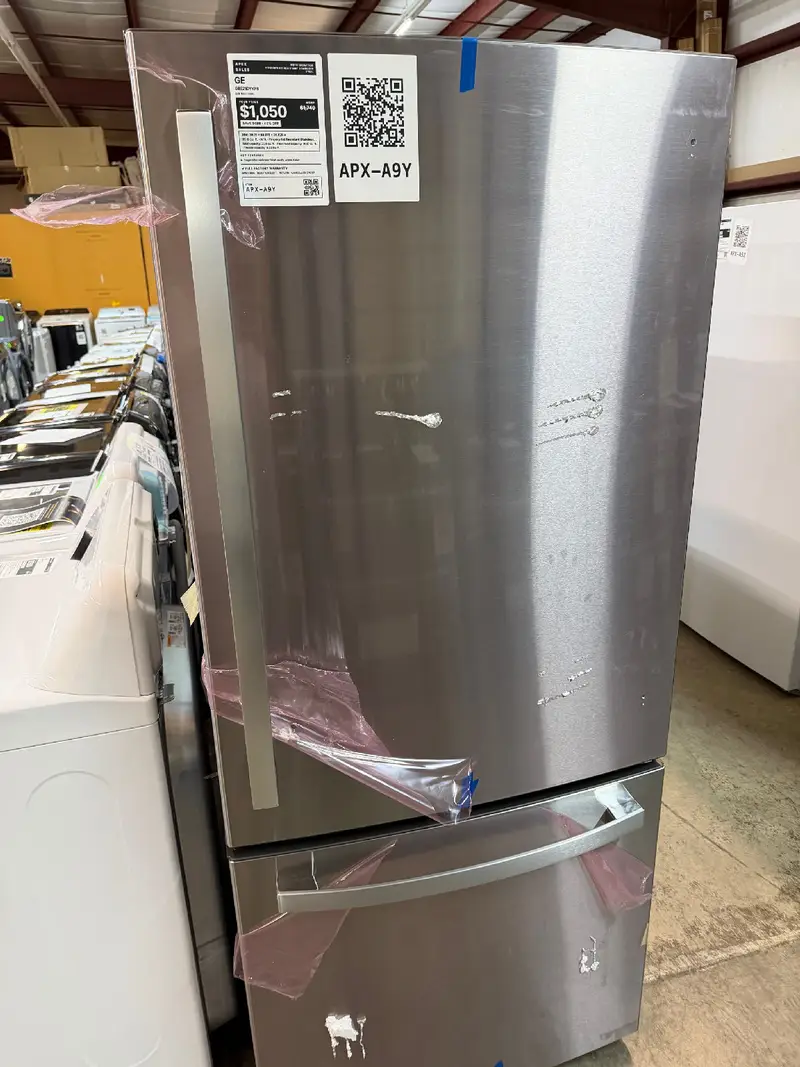 APX-A9Y — GE GBE21DYKFS Refrigerator, Fingerprint Resistant Stainless Steel, front — Jefferson City